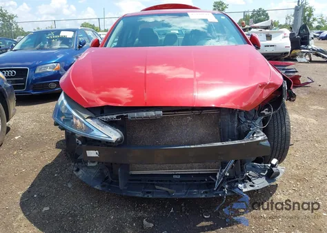 2020 Hyundai Elantra Value Edition z USA, uszkodzony, nr VIN 5NPD84LF9LH524577